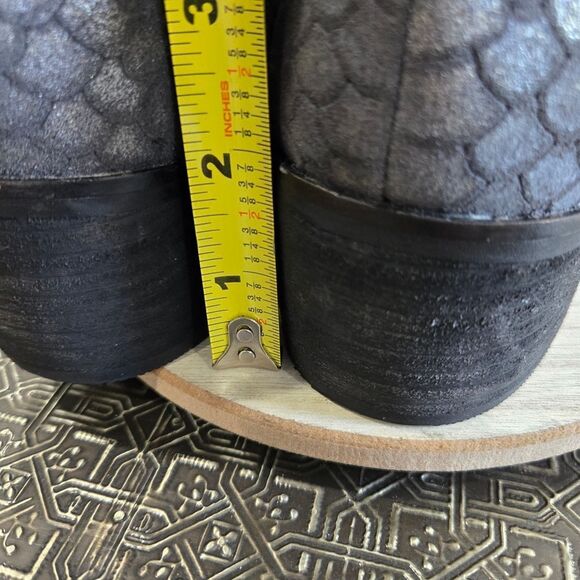 🐢 Salvia Glynda Gray/Taupe Snake Size 40 Euro 9-9.5 US. Like New! - Picture 16 of 16